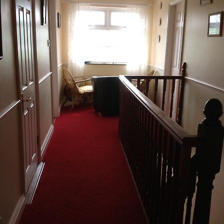 Brownes Bed & Breakfast Emlagh East Exterior photo