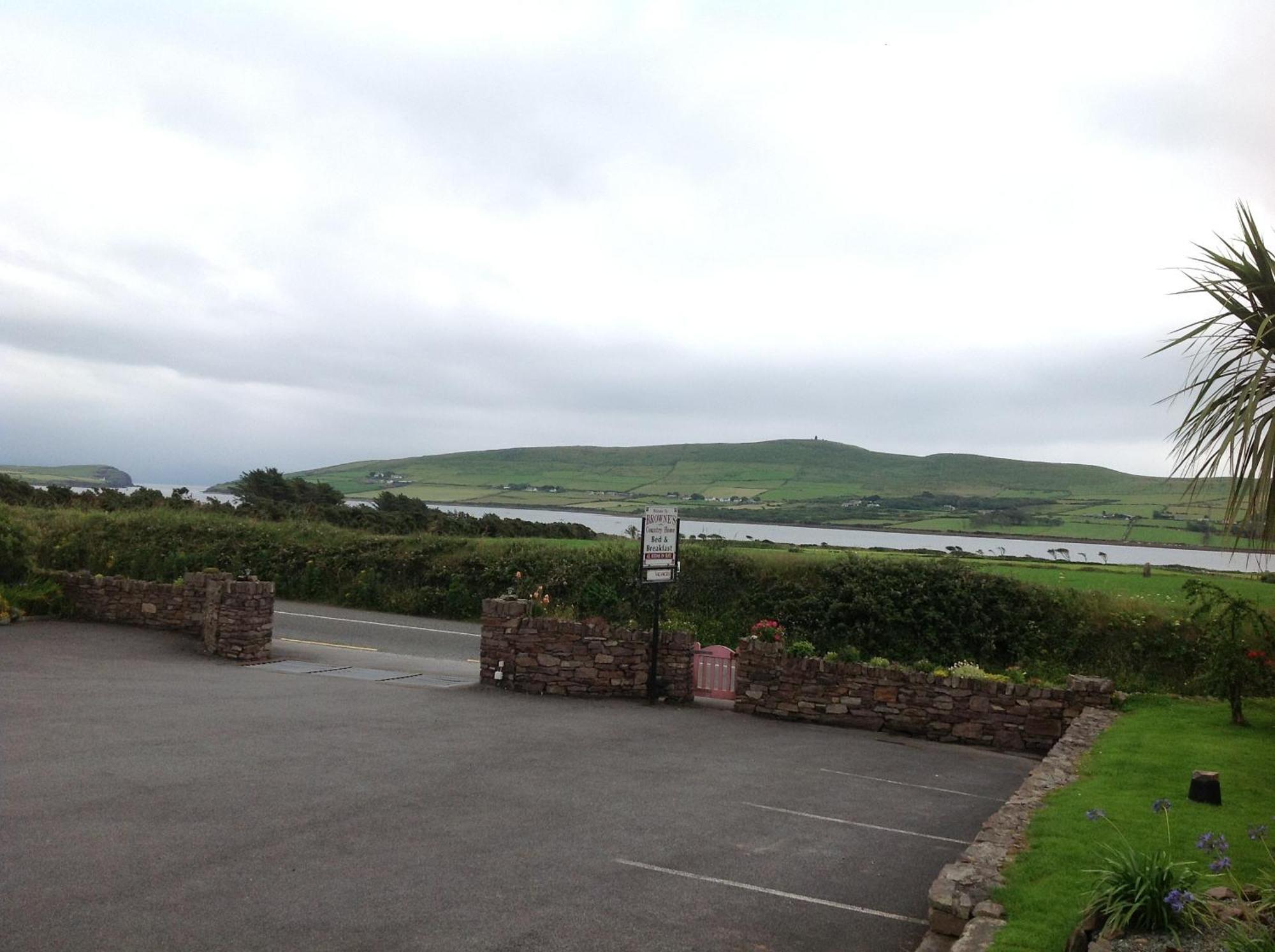 Brownes Bed & Breakfast Emlagh East Exterior photo