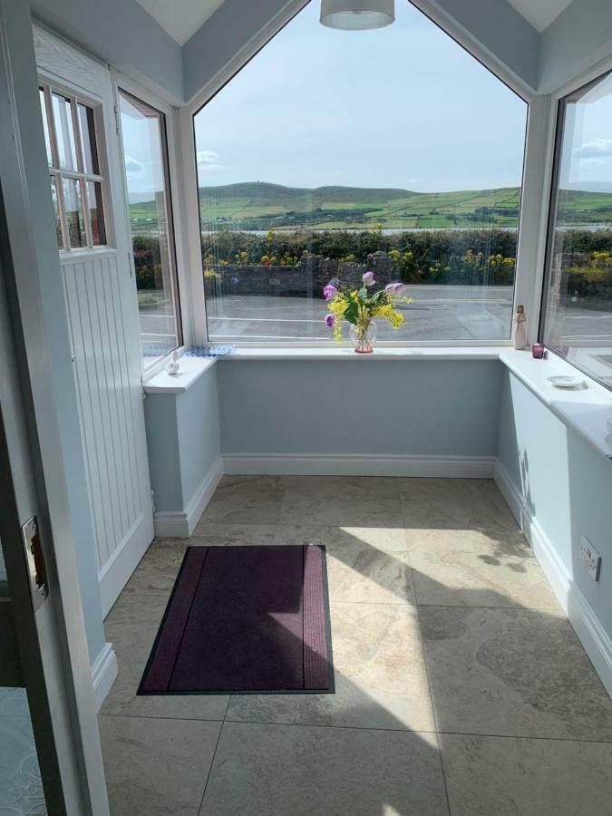 Brownes Bed & Breakfast Emlagh East Exterior photo